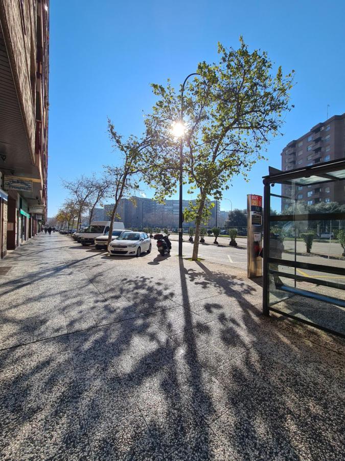Dos Torres Tauriel - Espacioso Apartamento Con Impresionantes Vistas Y Garaje Privado Saragoça Exterior foto