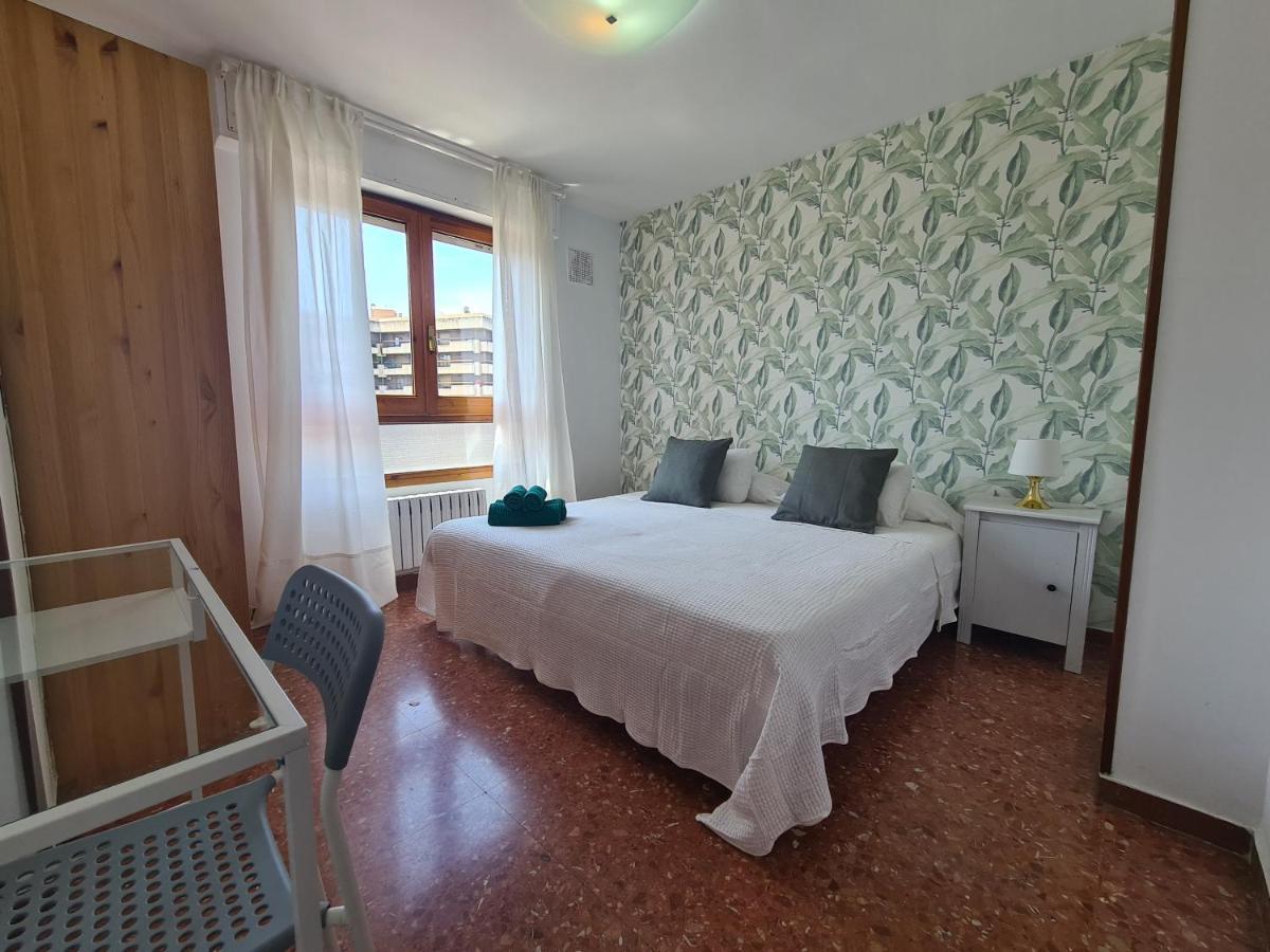 Dos Torres Tauriel - Espacioso Apartamento Con Impresionantes Vistas Y Garaje Privado Saragoça Exterior foto